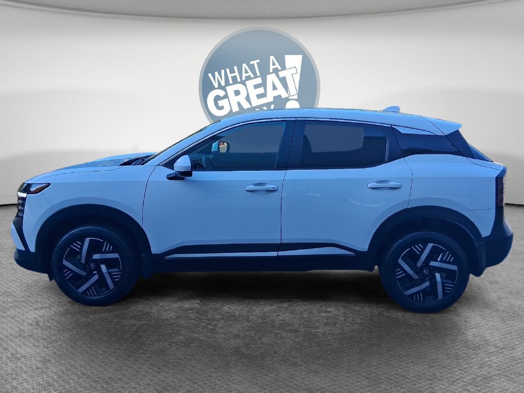 Used 2025 Nissan Kicks SV FWD image 7