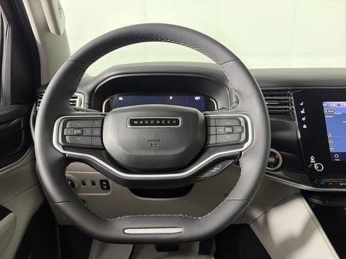 Used 2022 Jeep Wagoneer Series I image 24