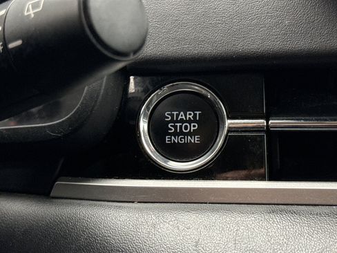 Used 2024 Mitsubishi Outlander SE AWD/4WD image 21