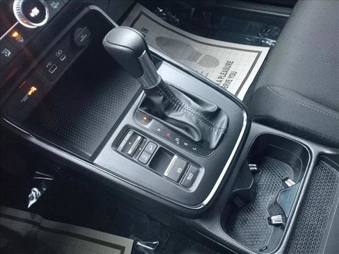 Used 2023 Honda CR-V EX image 17