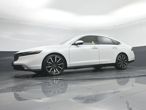 Used 2023 Honda Accord Touring image 53