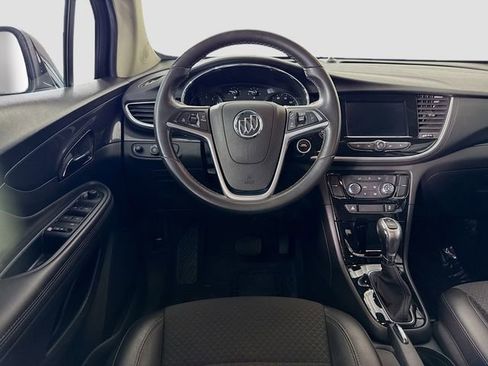 Used 2022 Buick Encore Preferred w/ Safety Package image 21