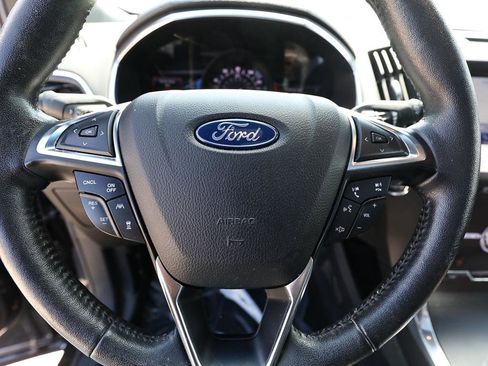 Used 2020 Ford Edge Titanium w/ Equipment Group 301A AWD/4WD image 15