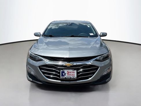 Used 2024 Chevrolet Malibu LT FWD image 2