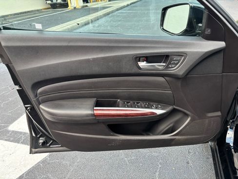 Used 2015 Acura TLX w/ Technology Package image 13