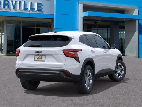 New 2026 Chevrolet Trax LS FWD image 4