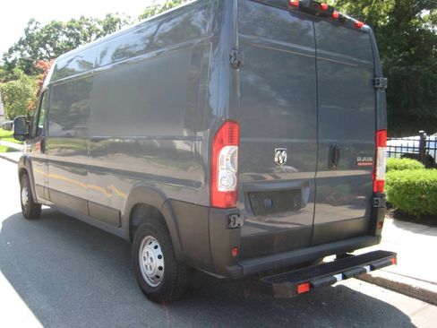 Used 2019 RAM ProMaster 2500 FWD image 4