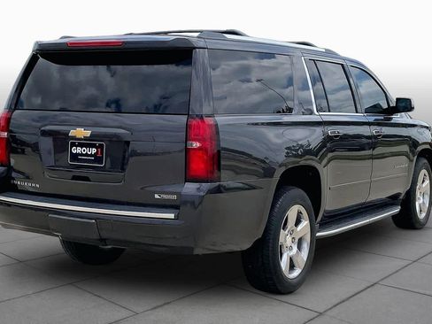 Used 2018 Chevrolet Suburban Premier AWD/4WD image 12