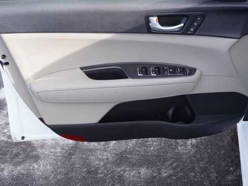 Used 2017 Kia Optima LX w/ Convenience Package image 9