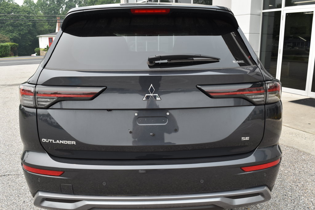 New 2025 Mitsubishi Outlander AWD image 6