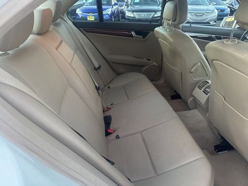 Used 2011 Mercedes-Benz C 300 4MATIC Sedan image 42