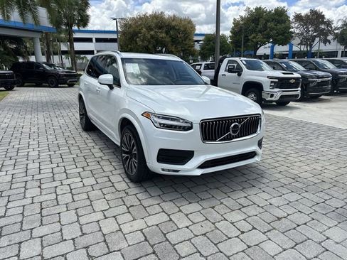 Used 2020 Volvo XC90 T6 Momentum AWD/4WD image 17