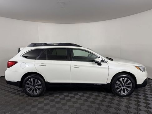 Used 2015 Subaru Outback 2.5i Limited w/ Popular Package #4 image 7