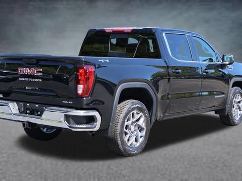 New 2026 GMC Sierra 1500 SLE AWD/4WD image 3