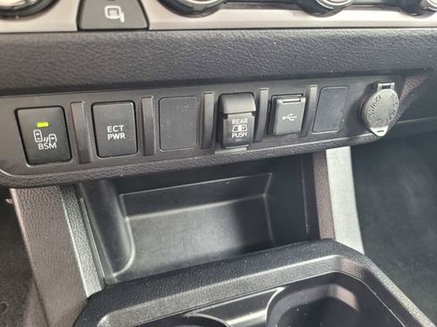 Used 2021 Toyota Tacoma SR5 w/ Trail Edition AWD/4WD image 25