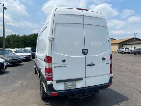 Used 2008 Dodge Sprinter 2500 image 7