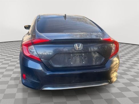 Used 2019 Honda Civic EX image 2