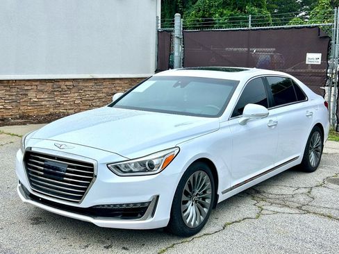 Used 2019 Genesis G90 5.0 Ultimate RWD image 2