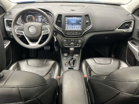 Used 2022 Jeep Cherokee Latitude w/ Sun & Sound Group image 4