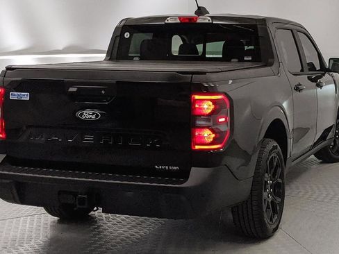 Certified 2025 Ford Maverick Lariat w/ Black Appearance Package image 3