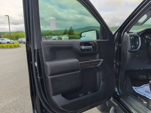 Used 2021 Chevrolet Silverado 1500 LT Trail Boss AWD/4WD image 23
