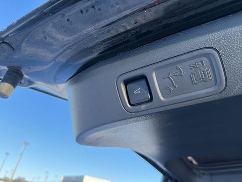 Used 2024 Lincoln Navigator Reserve w/ Equipment Group 201A image 18