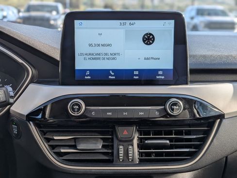 Used 2022 Ford Escape SE image 12