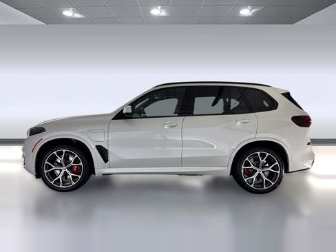 New 2026 BMW X5 xDrive50e w/ M Sport Package image 2