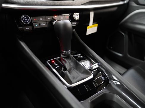 New 2025 Jeep Compass Latitude w/ Sun & Sound Group image 23