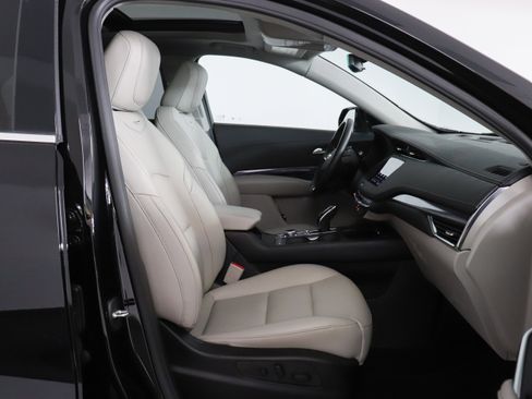 Used 2023 Cadillac XT4 Luxury image 17