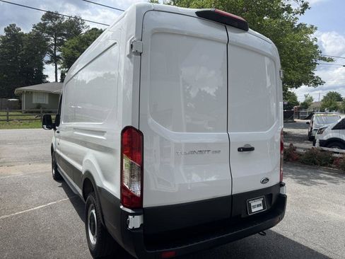Used 2025 Ford Transit 250 148 Medium Roof RWD image 4