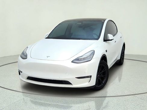 Used 2021 Tesla Model Y Long Range AWD/4WD image 2