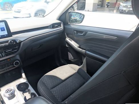 Used 2025 Ford Escape Active FWD image 17