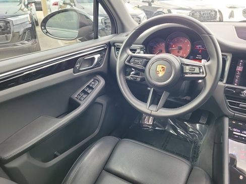 Used 2024 Porsche Macan Turbo image 13