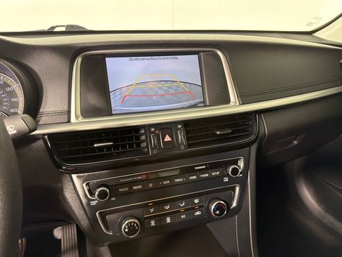 Used 2020 Kia Optima LX FWD image 17