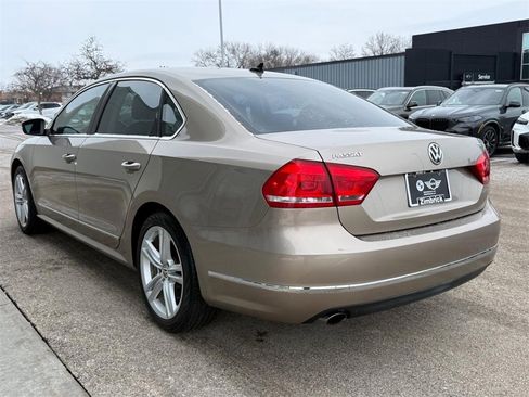Used 2015 Volkswagen Passat 1.8T SEL Premium image 5