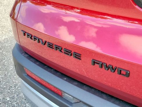 New 2026 Chevrolet Traverse Z71 w/ Enhanced Driving Package AWD/4WD image 8
