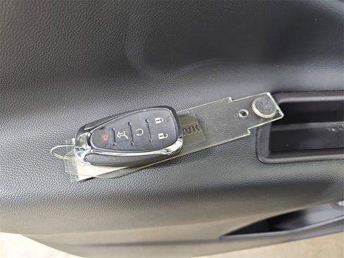 Certified 2021 Chevrolet Equinox LT image 40