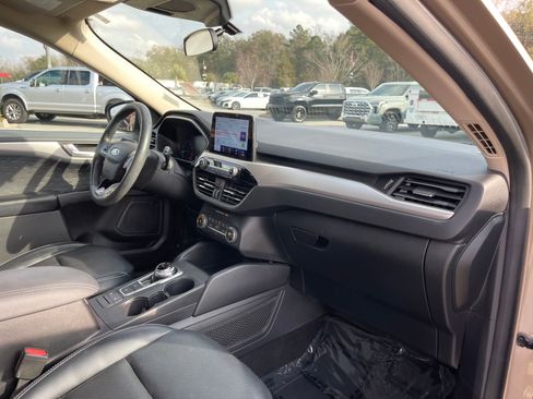 Used 2020 Ford Escape SEL image 29