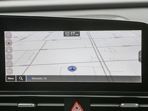 Used 2023 Hyundai Elantra Limited FWD image 16