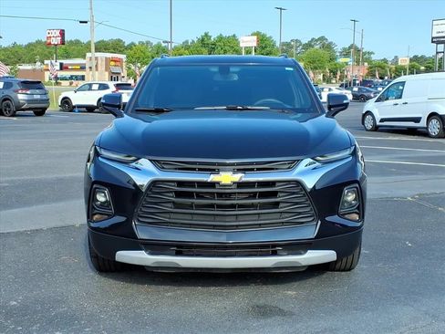 Used 2021 Chevrolet Blazer LT FWD image 2