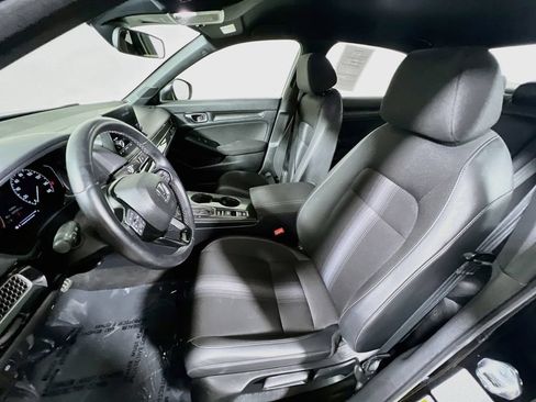 Used 2025 Honda Civic Sport image 18