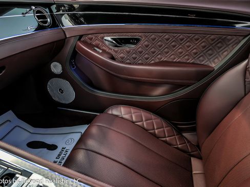 Used 2022 Bentley Continental GT Speed image 50