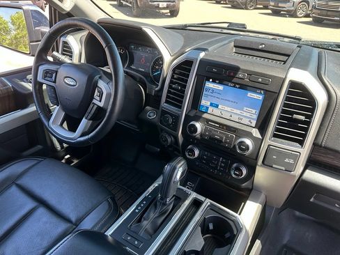 Used 2018 Ford F150 Lariat w/ Equipment Group 502A Luxury AWD/4WD image 31