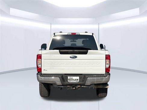 Used 2022 Ford F250 XL w/ Power Equipment Group AWD/4WD image 5