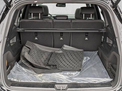 Certified 2025 Mercedes-Benz GLB 250 image 6