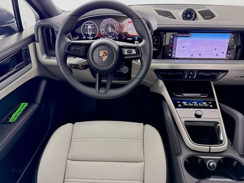 New 2026 Porsche Cayenne Coupe image 25