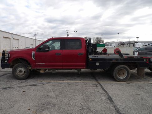 Used 2018 Ford F350 XLT w/ XLT Value Package image 1