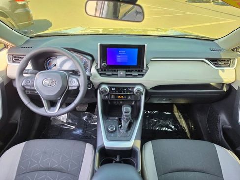 Used 2025 Toyota RAV4 XLE w/ Convenience Package AWD/4WD image 30