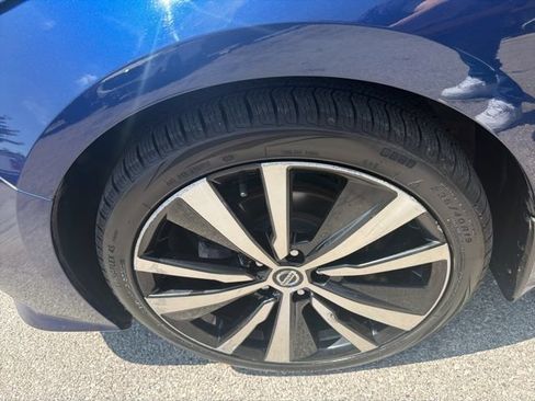Used 2022 Nissan Altima 2.5 SR FWD image 8